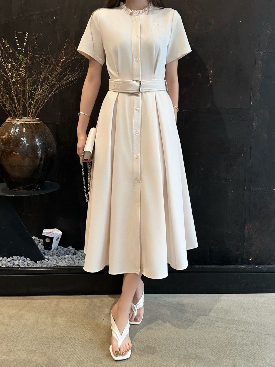 2026早春新款连衣裙中长款女款短袖圆领钉珠腰带收腰显瘦短袖甜美