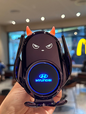 现代伊兰特途胜凌东朗东名画Ix35索纳塔粤东新车无线手机座