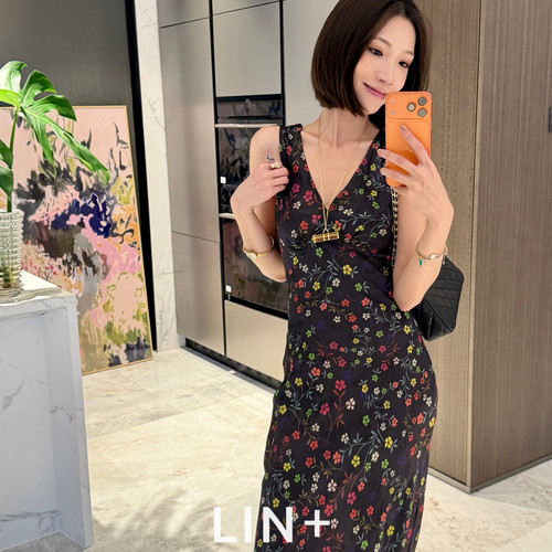 LIN+  -丝香云纱新版型斜裁超显瘦碎花V领背心法式连衣裙SS855-2