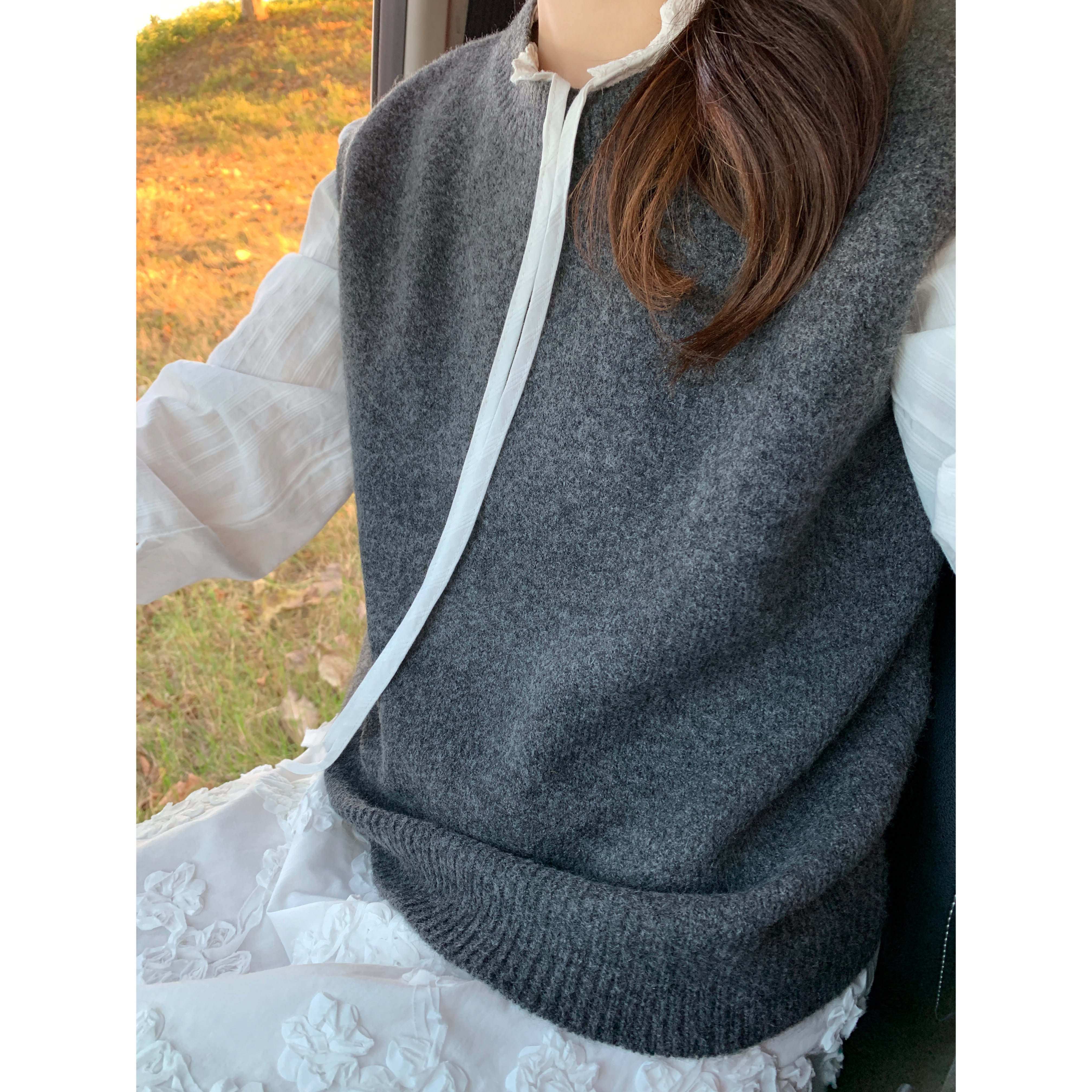 高智感韩系复古miu系针织圆领马甲背心女秋宽松休闲灰色无袖上衣