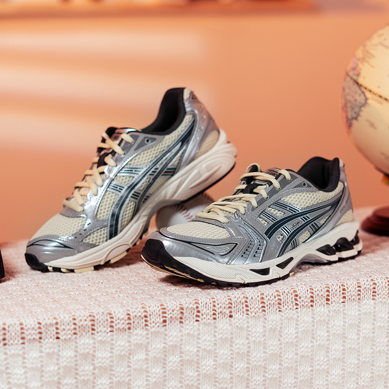 asics亚瑟士男女运动鞋2025秋季新款健身训练透气休闲鞋1203A537