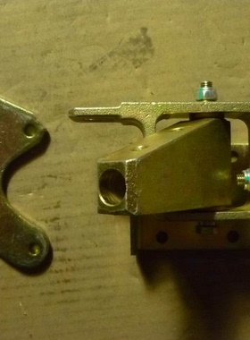 客车配件适用于宇通客车金龙校车配件挂档机构操纵器1703～01429