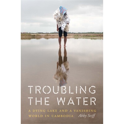 预订不退不换Troubling the Water[9781640124769]