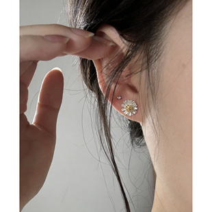 925银纯银小雏菊耳钉精致百搭经典款银饰夏天小清新耳饰耳环