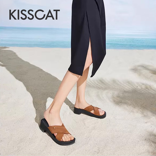 接吻猫时尚厚底露趾勃肯凉拖鞋女