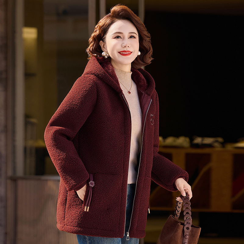 中老年女装冬装保暖棉衣颗粒绒上衣妈妈装羊羔毛外套连帽加绒加厚