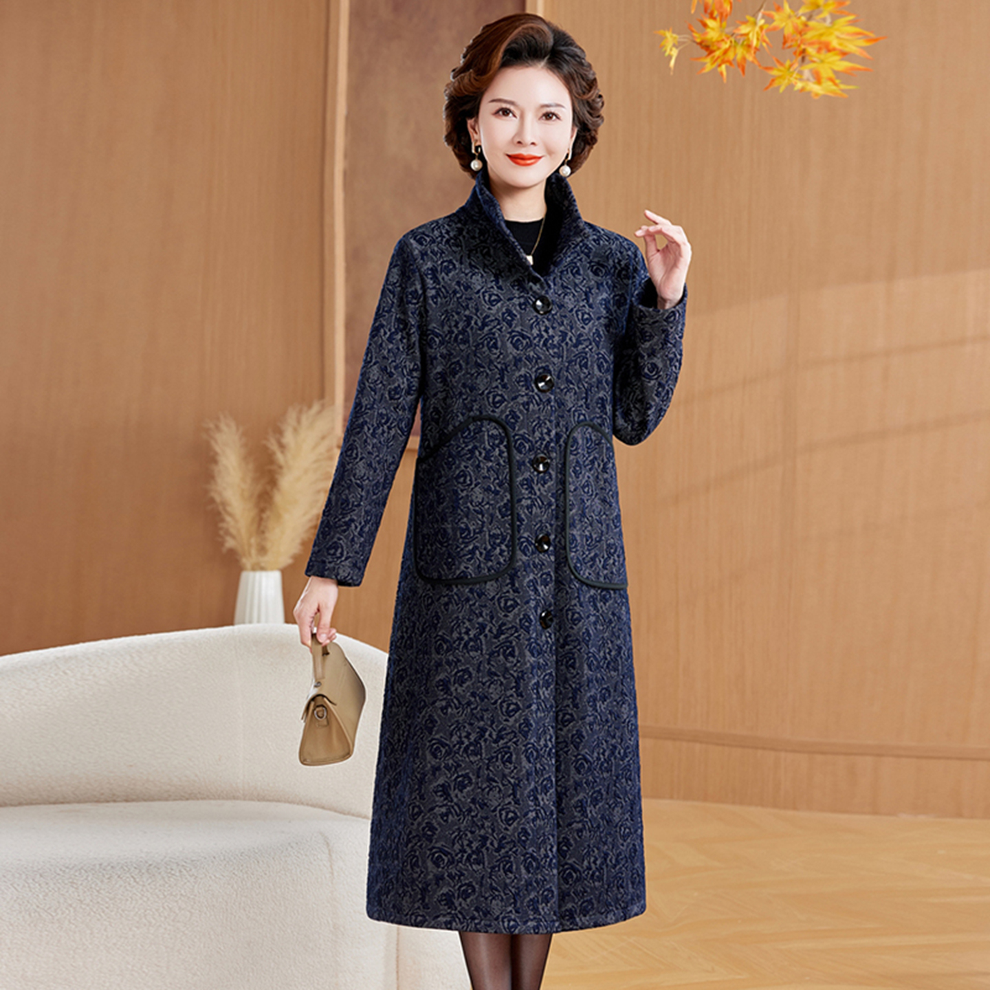 2025新款中老年妈妈装秋冬加绒加厚保暖风衣外套宽松大码棉衣大衣