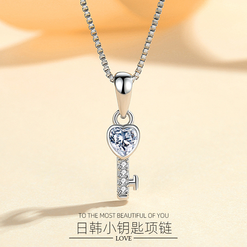 精工新款S925纯银钥匙锁个性设计项链女少女时尚吊坠短款银锁骨链