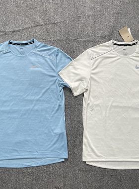 Nike/耐克 男子夏季运动跑步训练速干透气圆领短袖T恤 AJ7566-010
