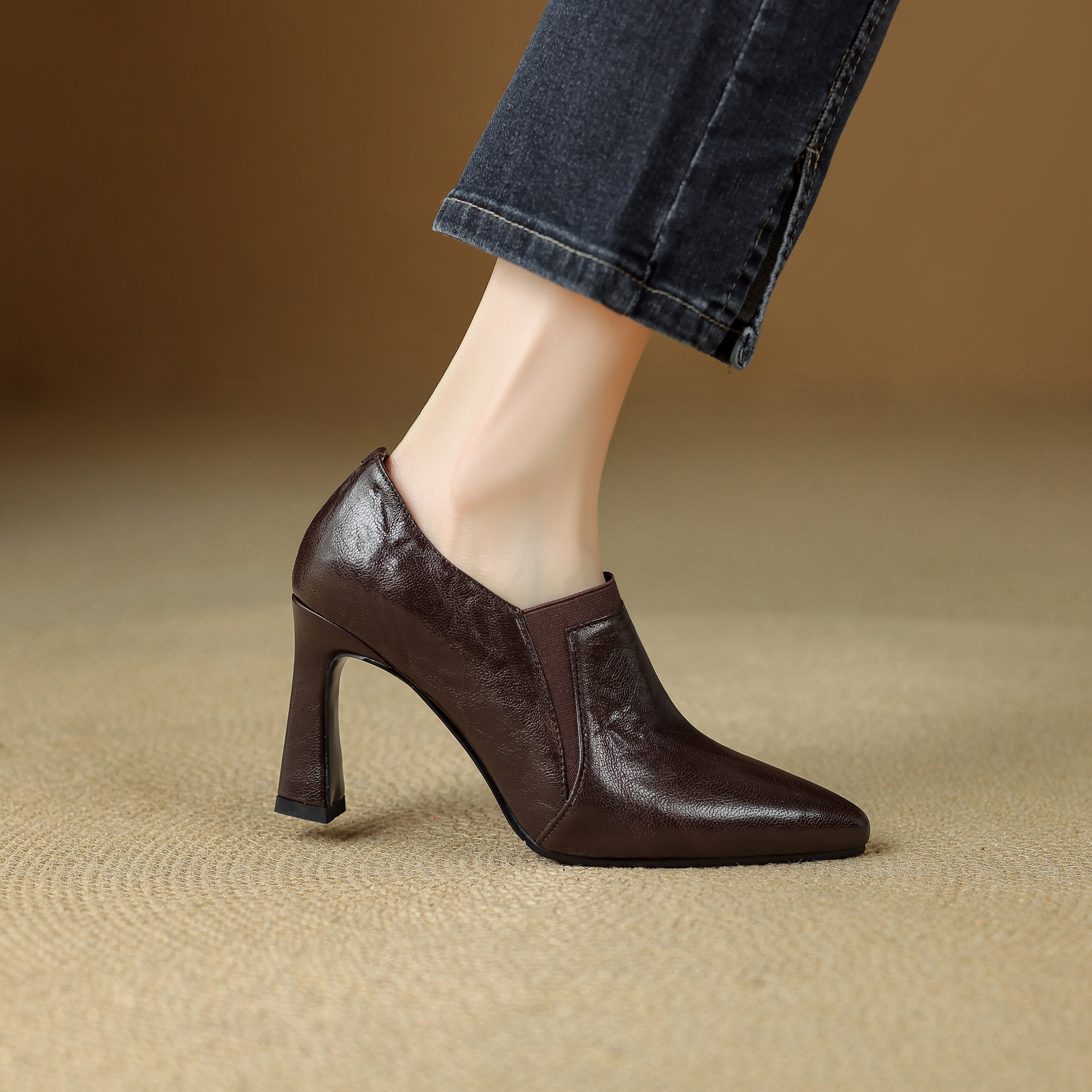 lorem香港 2026早春新款女鞋气质百搭尖头羊皮高级感深口高跟单鞋,女鞋,深口单鞋,淘宝优惠券,粉丝福利购,淘宝优惠卷