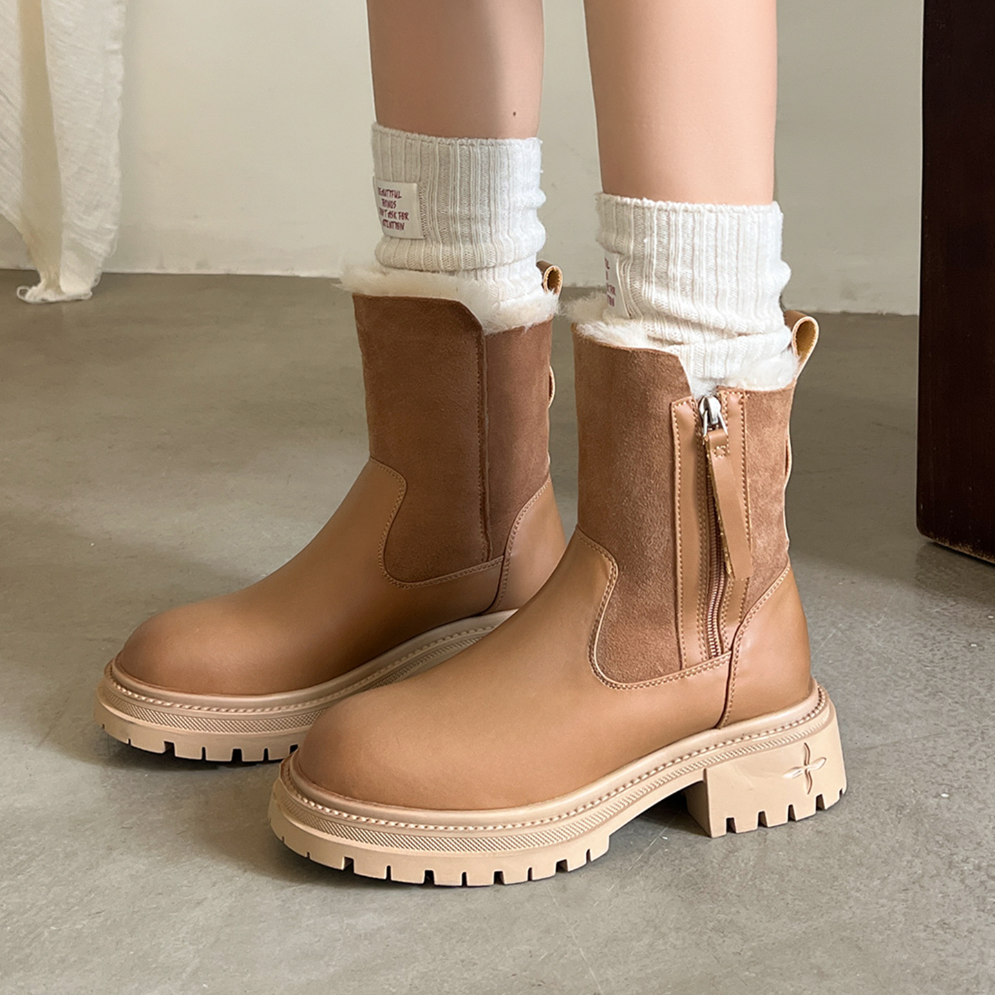 时尚休闲百搭加绒厚底雪地靴