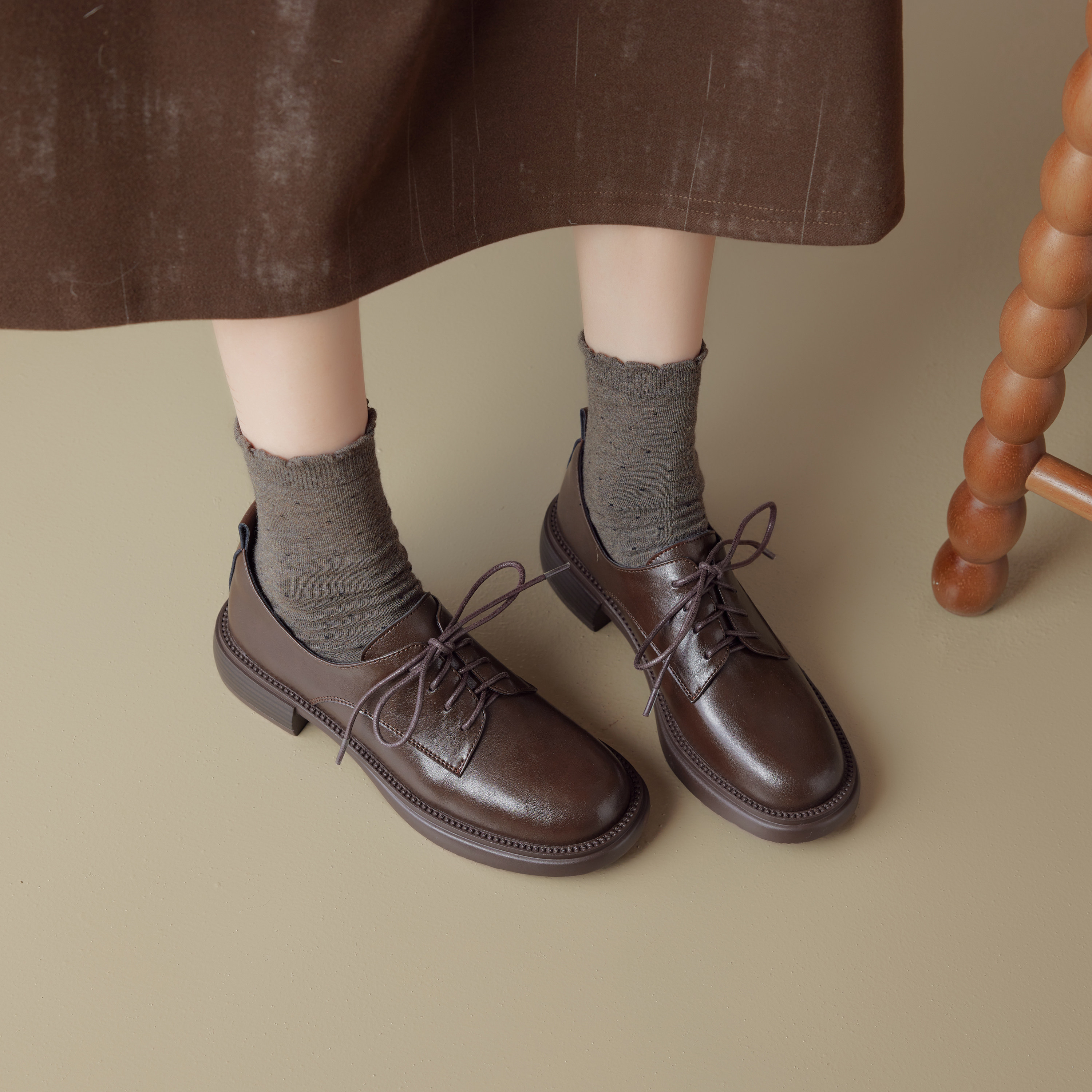 lorem香港 2026春季英伦单鞋休闲粗跟圆头系带舒适百搭深口小皮鞋,女鞋,深口单鞋,淘宝优惠券,粉丝福利购,淘宝优惠卷