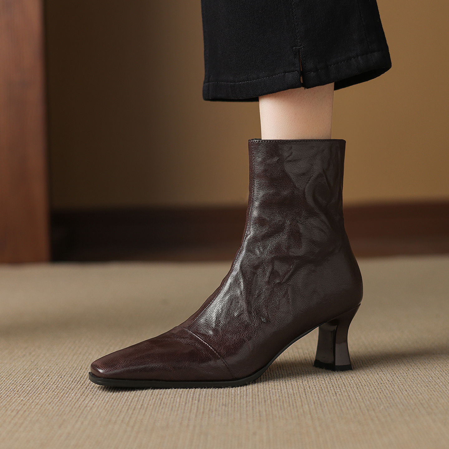 时尚简约气质粗跟舒适百搭时装靴