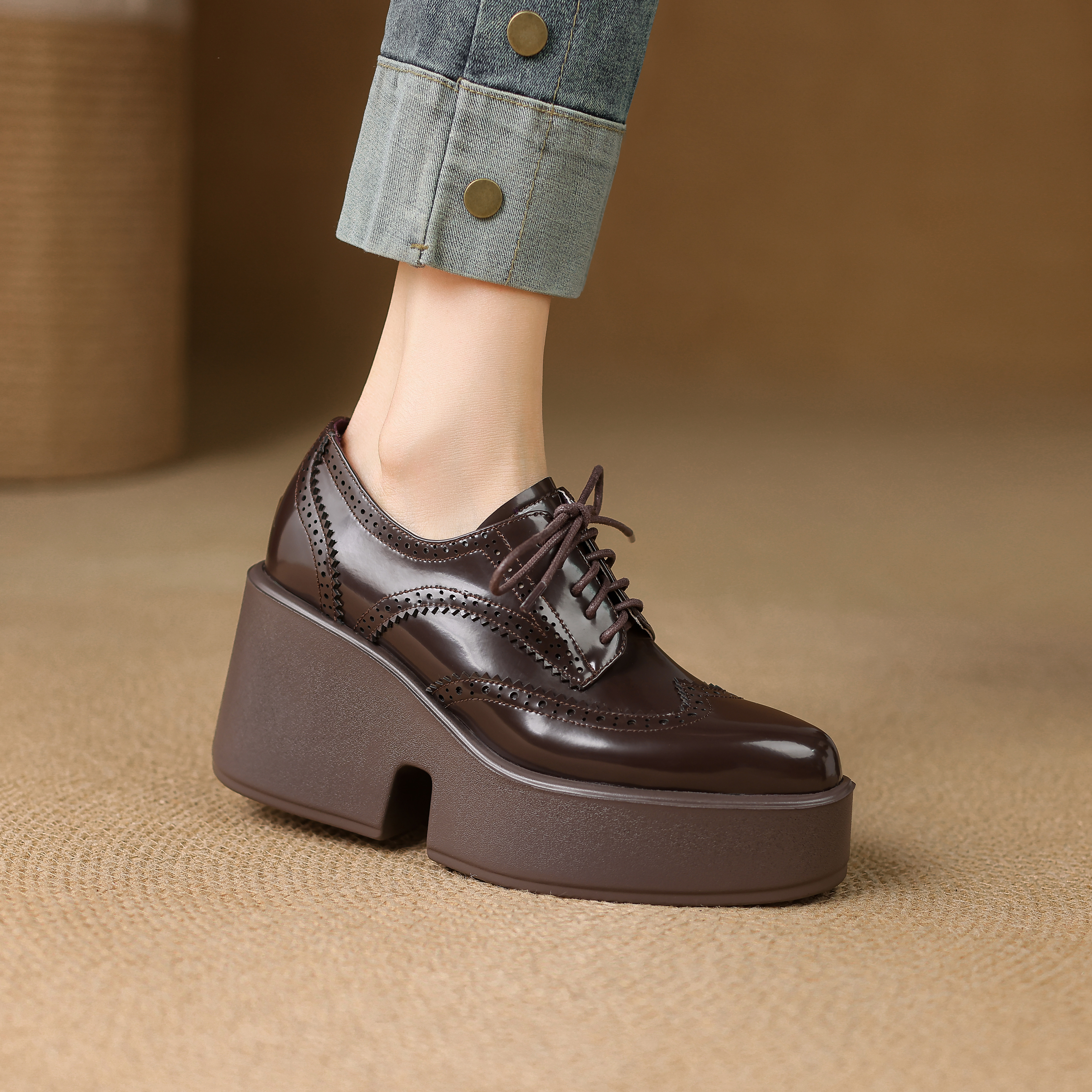 lorem香港 2026春季新款深口鞋舒适简约增高厚底女鞋系带百搭单鞋,女鞋,深口单鞋,淘宝优惠券,粉丝福利购,淘宝优惠卷