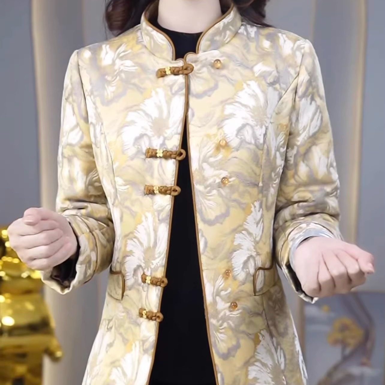 金梭磨毛保暖显瘦短款棉服