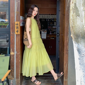 小清新绿色无袖连衣裙女2025夏季新款法式慵懒风宽松显瘦背心长裙图片