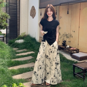 今年流行漂亮套装女夏季新款黑色不规则短袖T恤高腰阔腿裤两件套图片