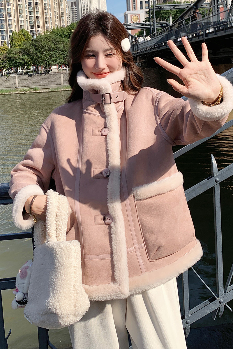 韩系粉色高级感皮毛一体外套女秋冬超火好看加绒加厚短羊羔毛夹克,女装皮草,2C170