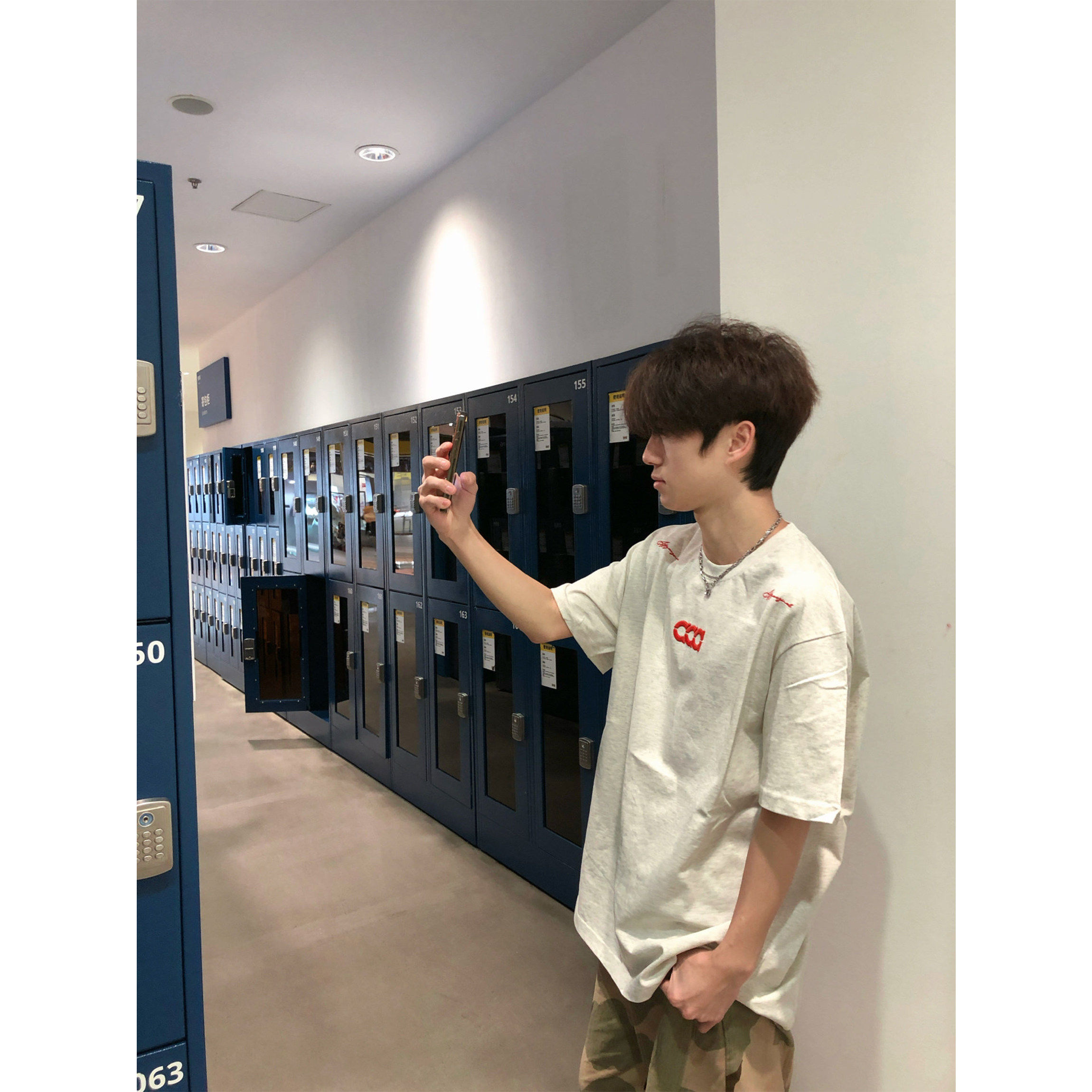 美式高街白灰色字母刺绣短袖t恤男装宽松夏季青少年潮牌高端上衣