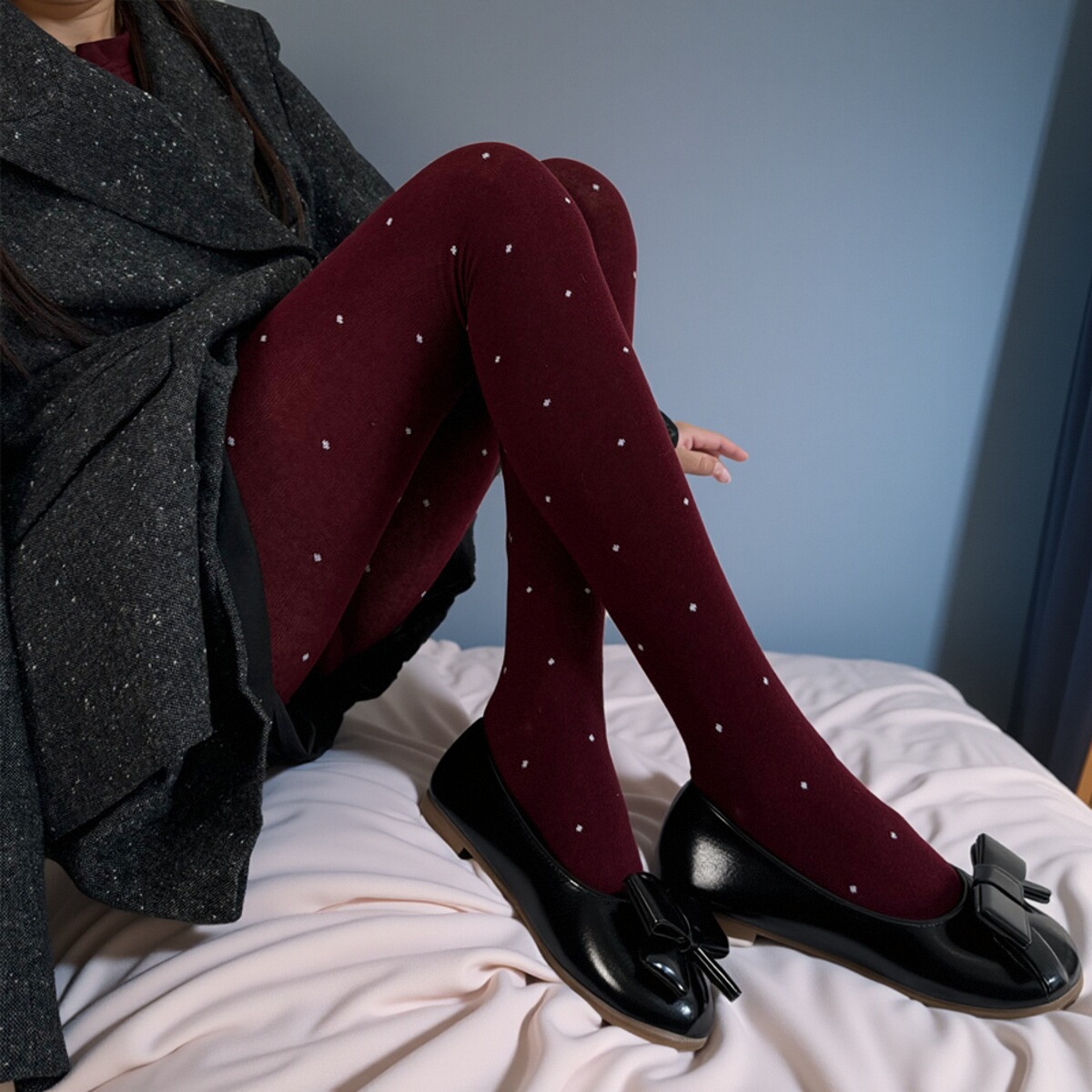 莫代尔波点加绒保暖带脚型连裤袜