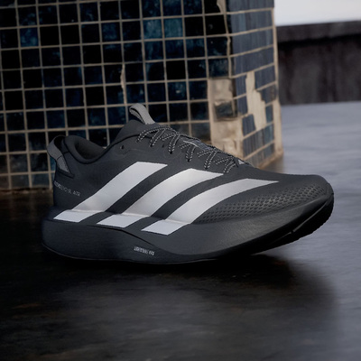 阿迪达斯男款跑步运动鞋