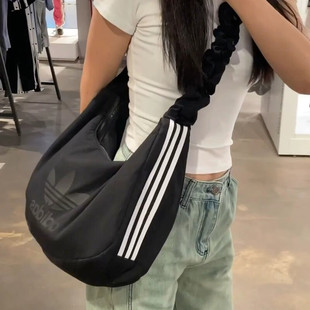 阿迪达斯三叶草新款 BAG 女包SHLDR 云朵包运动单肩包挎包 时尚