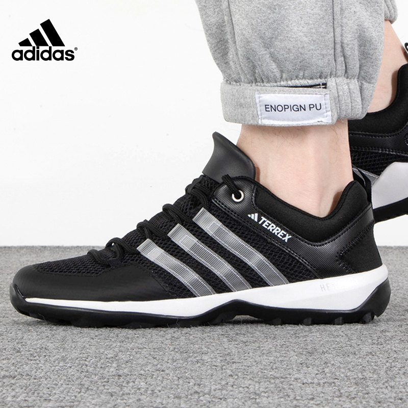 阿迪达斯男款户外涉水鞋