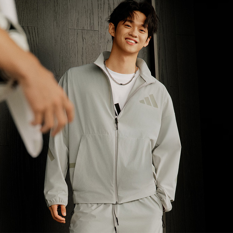 阿迪达斯男款休闲立领夹克