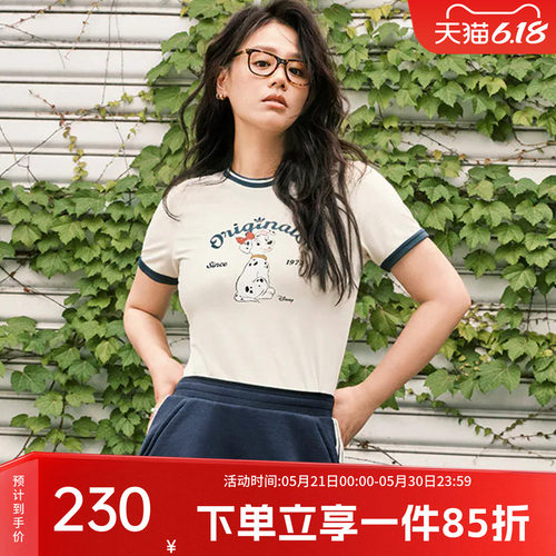 阿迪达斯三叶草女款经典短袖