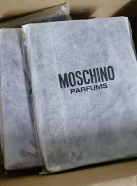 现货正品2025新款红色皮质笔记本记事本护照夹