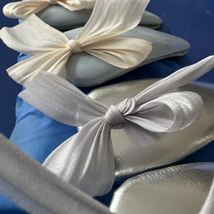 【发1对】纯原韩国单.出口结余.丝带蝴蝶结银色珠光一字发夹边夹