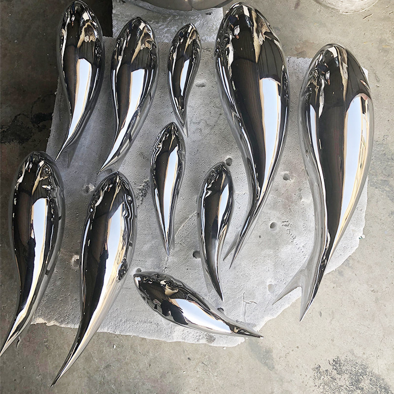 不锈钢小鱼雕塑定制金属落地摆件售楼处景观小品户外水池动物装饰