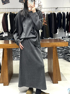 宽松显瘦百搭圆领磨毛套裙两件套欧诗尚3830 韩版 2025冬季 新款