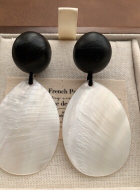 简约水滴白贝母贝壳耳环耳坠轻奢复古时尚感通勤个性耳饰