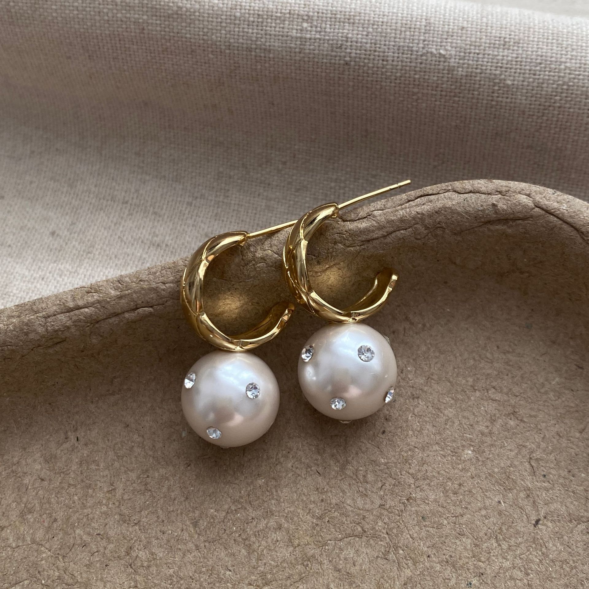 法式复古水滴型珍珠镶钻耳坠铜镀金菱形耳环气质优奢百搭简约耳饰