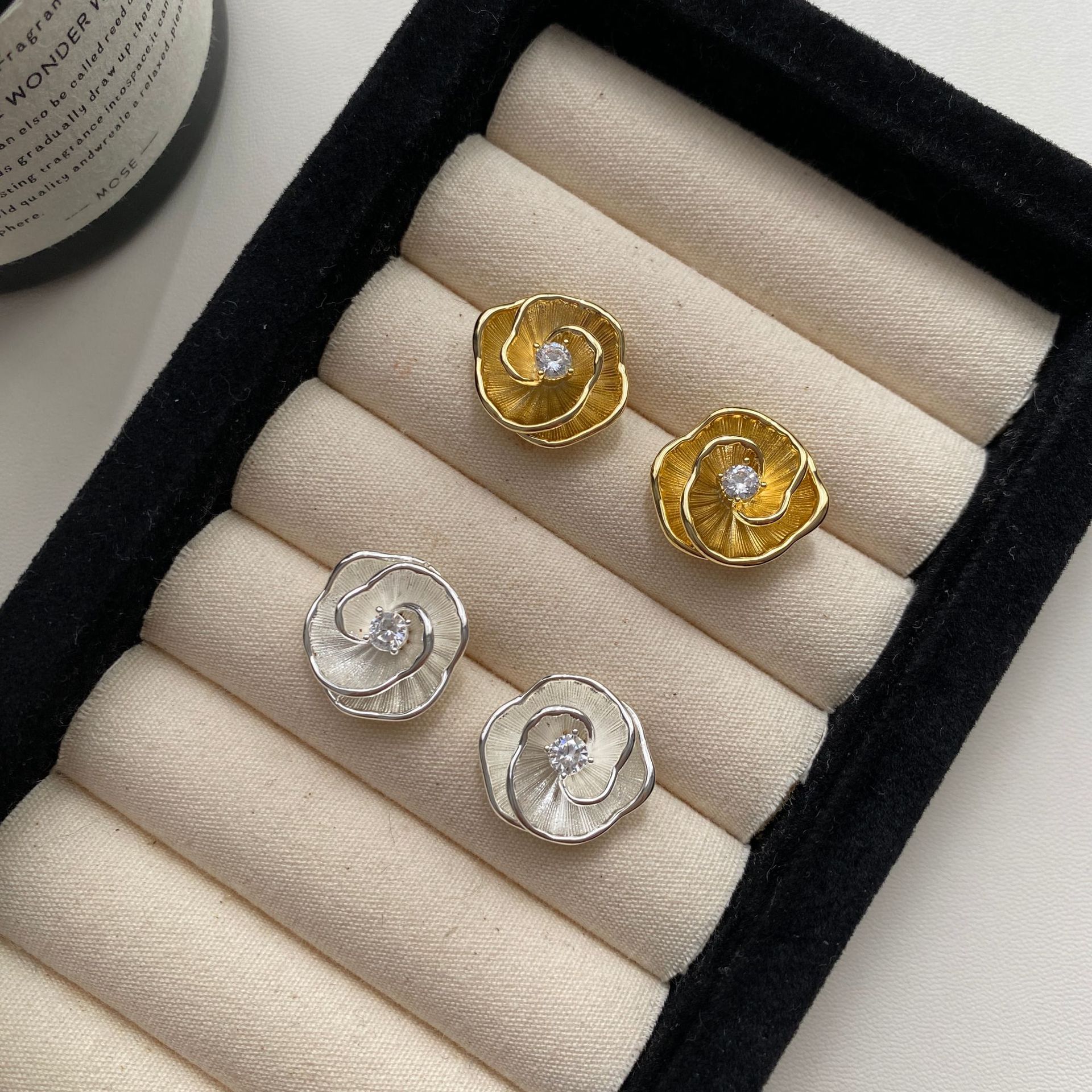 精致气质金属拉丝锆石玫瑰花耳钉s925银针优雅高级感千金风耳饰女