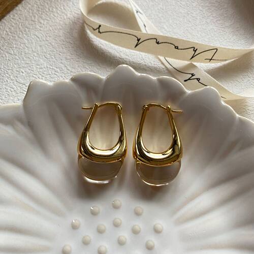 光面水晶透明水滴耳扣耳钉简约小众设计感通勤百搭耳饰女