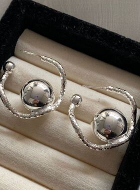 欧美风时髦立体圆球不规则金属耳环小众轻奢老钱风耳钉感耳饰