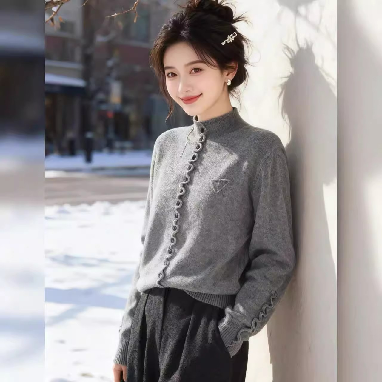 韩版单排扣半高领针织开衫女2025秋季新款修身显瘦木耳边长袖上衣