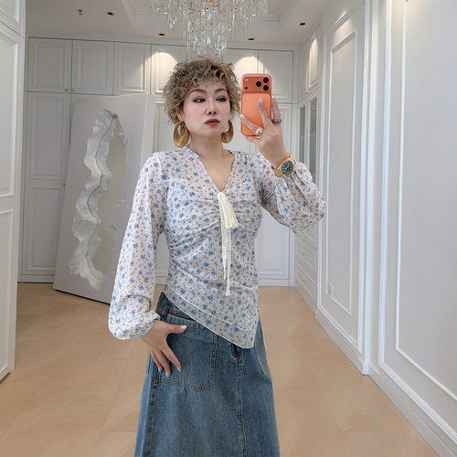 大码女装胖mm灯笼袖不规则小衫