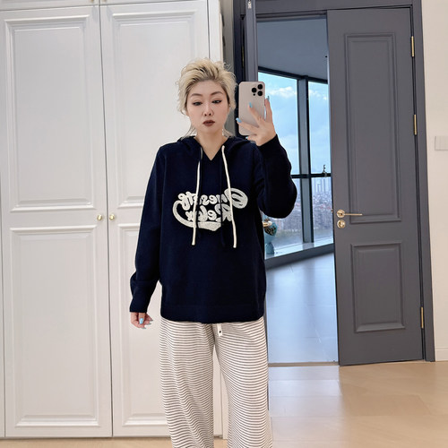 大码女装胖mm刺绣连帽毛衣