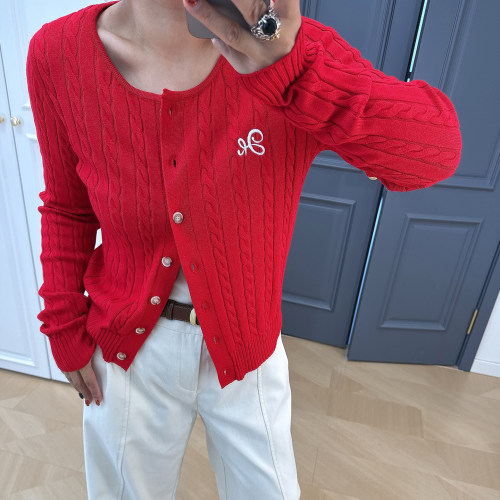 大码女装胖mm学院风刺绣针织上衣