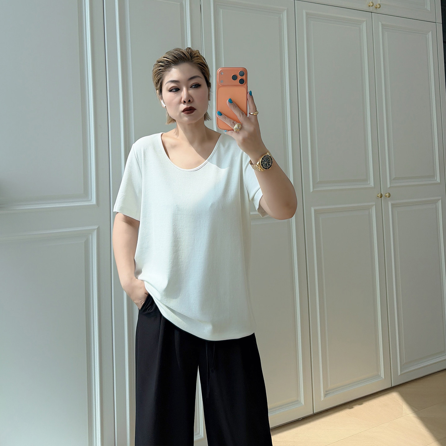 简约纯色正肩短袖t恤大码女装显瘦遮肚打底200斤胖mm百搭休闲上衣