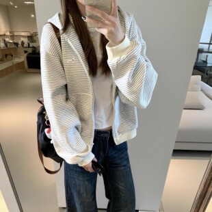 宽松设计感情侣长袖 美式 新款 连帽卫衣女秋冬季 外套潮 复古条纹开衫