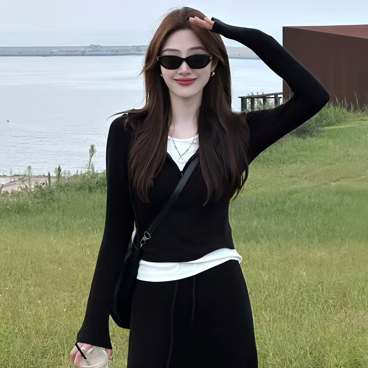 黑色假两件v领长袖针织衫女秋季