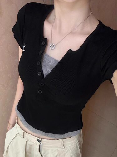 v领黑色假两件正肩短袖女生夏季