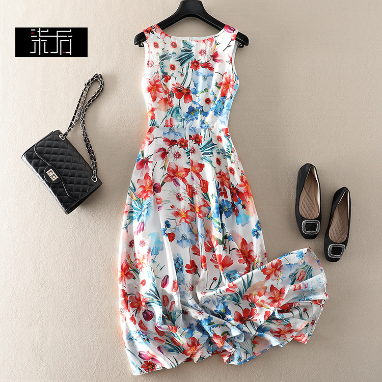 2023夏新款时尚大牌女真丝连衣裙