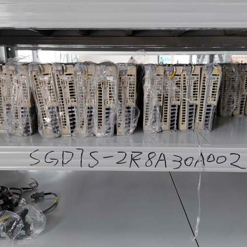 可维修SGD7S-2R8A30A002，安川7系伺服驱动器400w议价