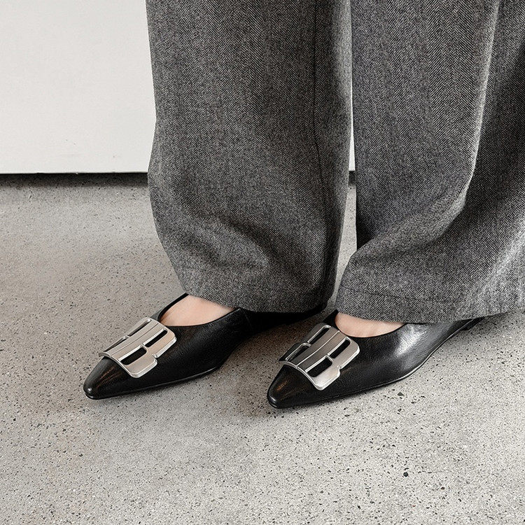 1.8cm轻奢高级感金属尖头浅口单鞋通勤2026百搭一脚蹬平底鞋女款