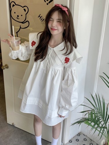 白色甜美翻领娃娃裙女春设计感小众宽松森系公主衬衫连衣裙
